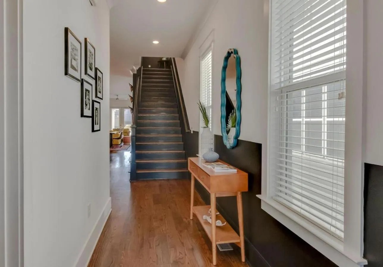 Big Spectacular Townhome Giant Covered Patio Нэшвилл